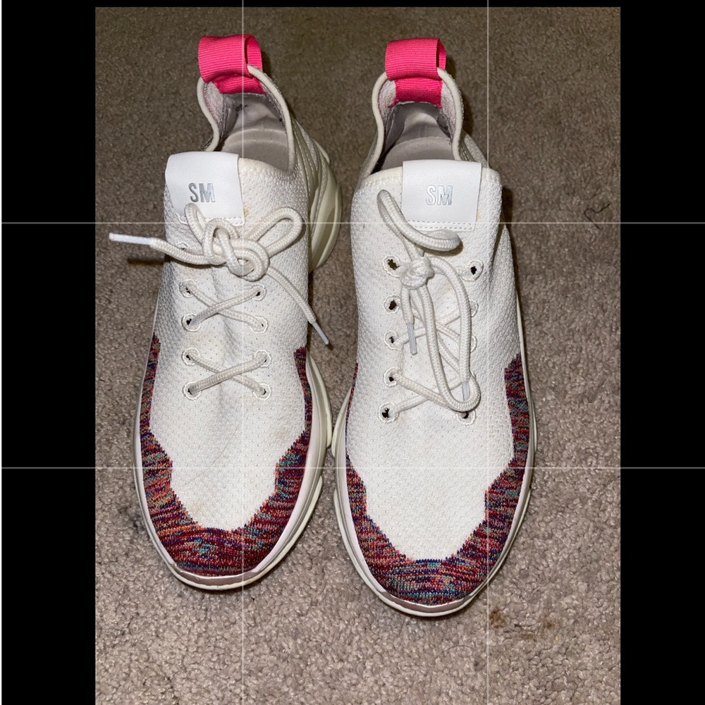 Steve Madden💗🤍 Fabric Lining and Sock Tennis Shoes